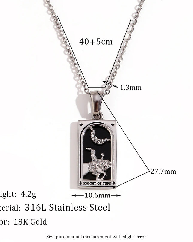 Collier pendentif tarot – Acier inoxydable et zircon – Plaqué or 18 carats – Bijou femme élégant et résistant